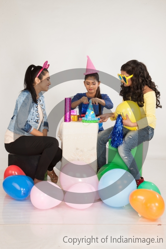 Girls decorating table